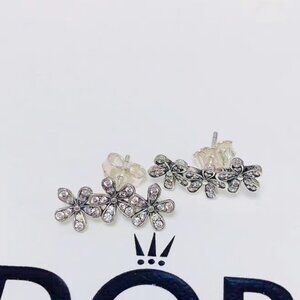 Pandora Dazzling Daisy Clusters Stud Earrings